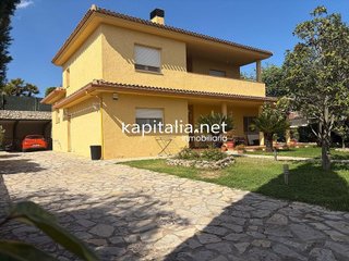 Chalet en venta en Ontinyent