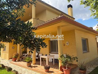 Chalet en venta en Ontinyent