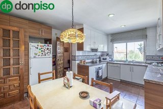 Chalet en venta en Ogíjares