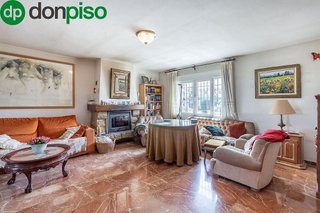 Chalet en venta en Ogíjares