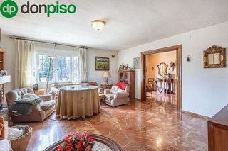 Chalet en venta en Ogíjares