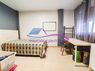 Casa adosada en venta en Alcantarilla