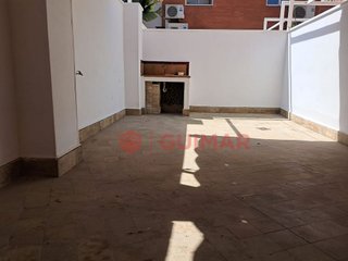 Casa en venta en Passeig Maragall - Zona Estació en Gavà