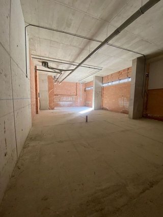 Local comercial en alquiler en Ensanche en Pamplona