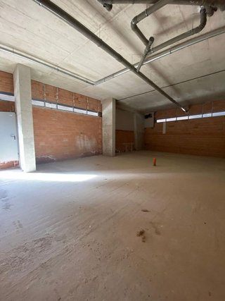 Local comercial en alquiler en Ensanche en Pamplona