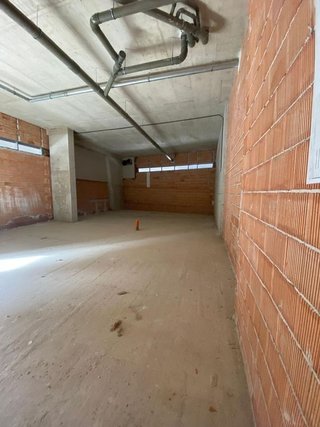 Local comercial en alquiler en Ensanche en Pamplona