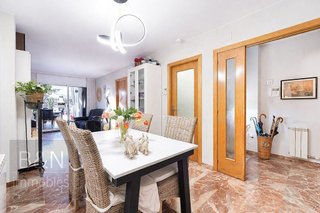 Piso en venta en Ca n'Aurell en Terrassa