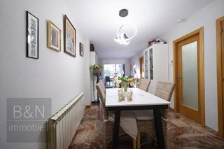 Piso en venta en Ca n'Aurell en Terrassa