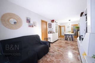 Piso en venta en Ca n'Aurell en Terrassa