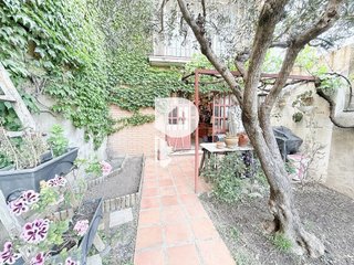 Casa adosada en venta en Sant Vicenç dels Horts