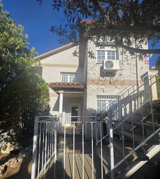 Chalet en venta en Sant Fost de Campsentelles