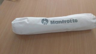 Trípode Manfrotto Blanco y Plateado