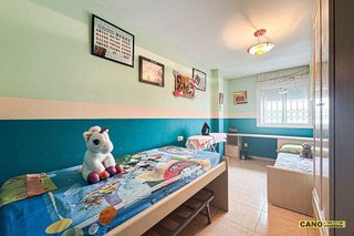 Piso en venta en San Luis en Almería