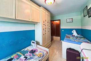 Piso en venta en San Luis en Almería
