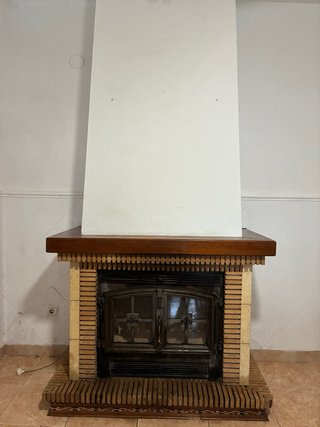 Chimenea de leña de hierro
