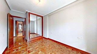 Piso en venta en Tenderina Alta - Fozaneldi en Oviedo