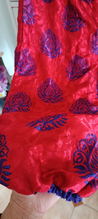 Pantalones seda fluidos estampados