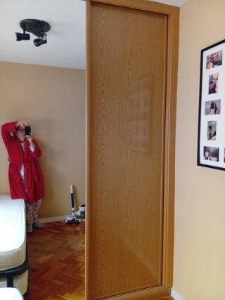 Armario empotrado madera y cristal