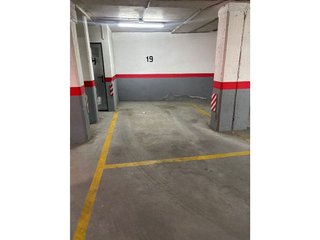 Garaje en venta en Peñafiel