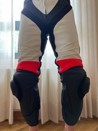 Mono Dainese Cuero 2 Piezas