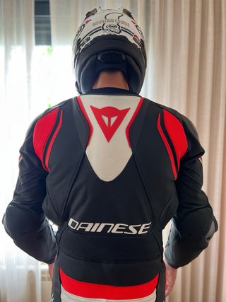 Mono Dainese Cuero 2 Piezas
