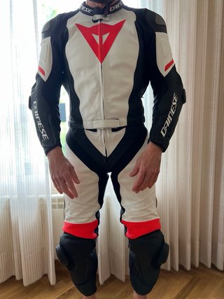 Mono Dainese Cuero 2 Piezas