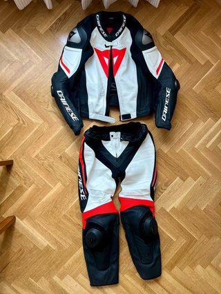 Mono Dainese Cuero 2 Piezas