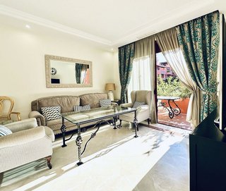 Piso en venta en Elviria en Marbella