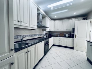 Piso en venta en Elviria en Marbella