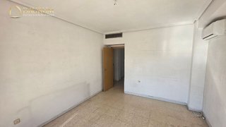 Piso en venta en San Gil en Sevilla