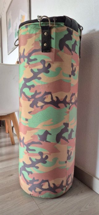 Saco de boxeo militar con cadena