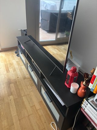 Estantería y mueble TV negro