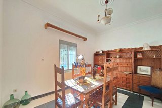 Chalet en venta en Carmona
