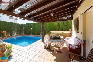 Chalet en venta en Zubia (La)