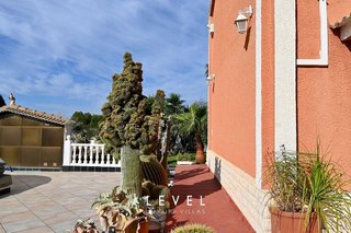 Chalet en venta en San Antonio de Benagéber