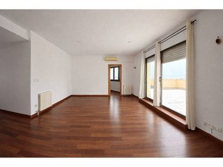 Ático en venta en El Castell-Poble Vell en Castelldefels