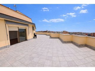 Ático en venta en El Castell-Poble Vell en Castelldefels