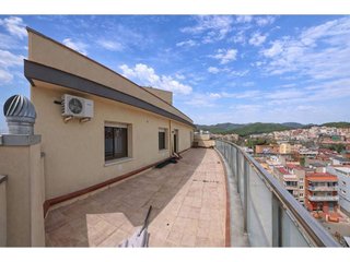 Ático en venta en El Castell-Poble Vell en Castelldefels