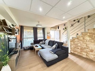 Casa adosada en venta en Náquera