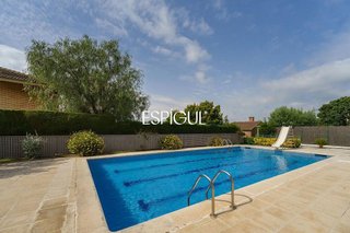 Casa adosada en venta en Teià