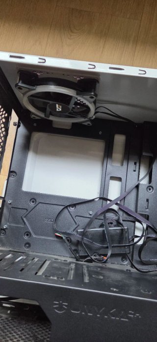 Caja PC Micro ATX Blanca con ventiladores