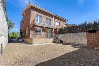 Chalet en venta en Les Comes en Igualada