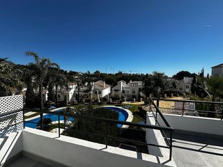 Piso en venta en Los Naranjos - Las Brisas en Marbella