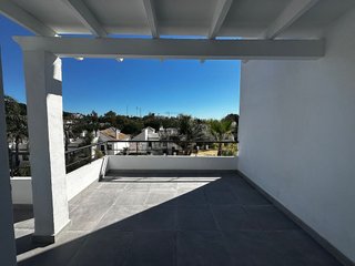Piso en venta en Los Naranjos - Las Brisas en Marbella