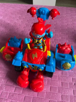 Superzings Kazoom Kids y Robots