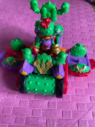 Superzings Kazoom Kids y Robots