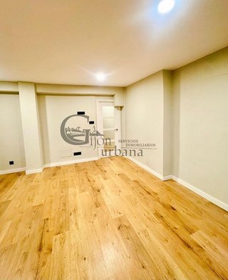 Piso en venta en Laviada en Gijón