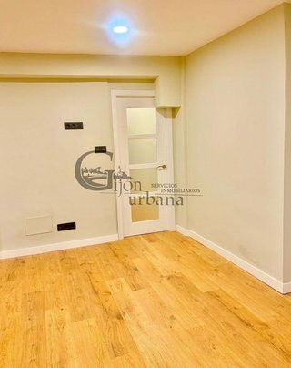 Piso en venta en Laviada en Gijón
