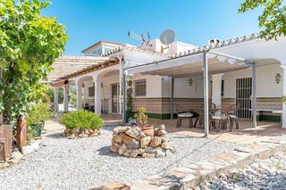Chalet en venta en Almijara - Capistrano - Cueva de Nerja en Nerja