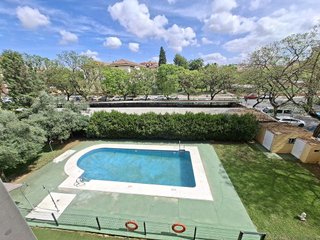 Piso en alquiler en Parque Alcosa - Jardines del Edén en Sevilla